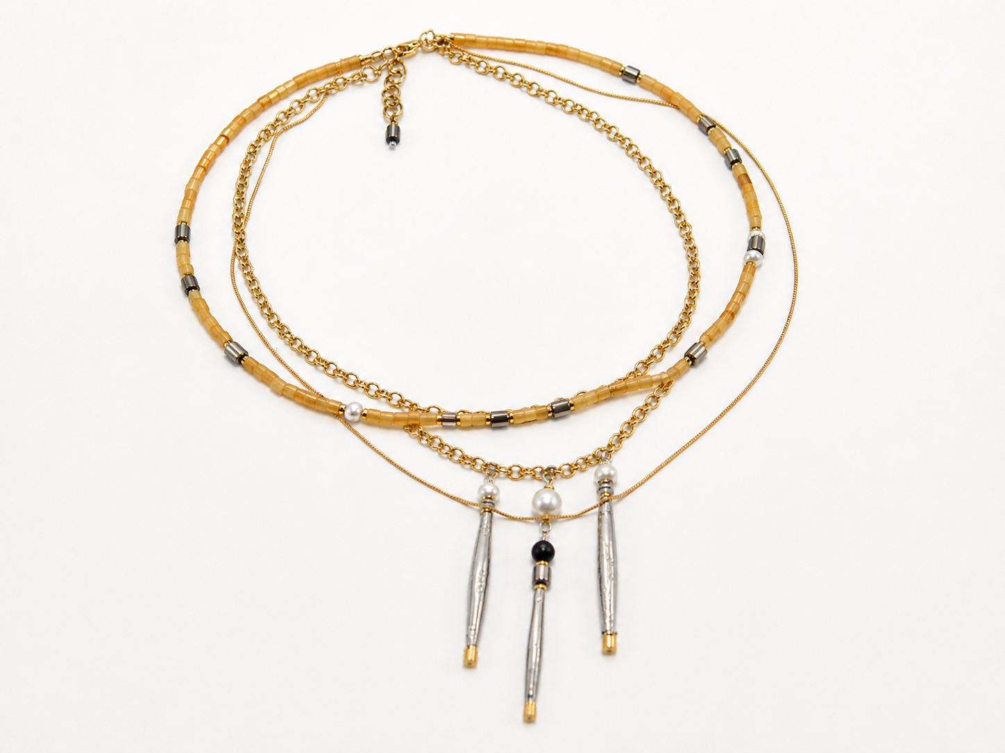 Metal and Pearl – resin necklace